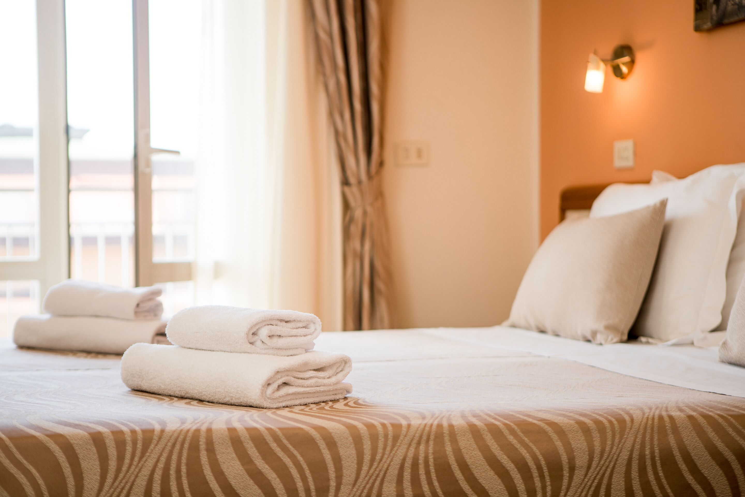 1 bedroom, in-room safe, desk, blackout curtains