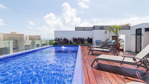 Outdoor pool - Icono 501 by CocoBR (Playa del Carmen)