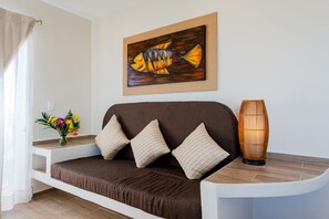 2 habitaciones, minibar y caja de seguridad en la habitación 