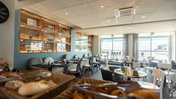 Daily buffet breakfast (EUR 15 per person)