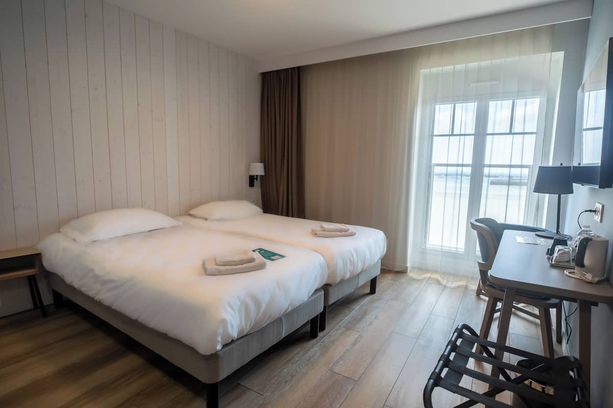 Superior Twin kamer, uitzicht op zee | 1 slaapkamer, luxe beddengoed, individueel gedecoreerd