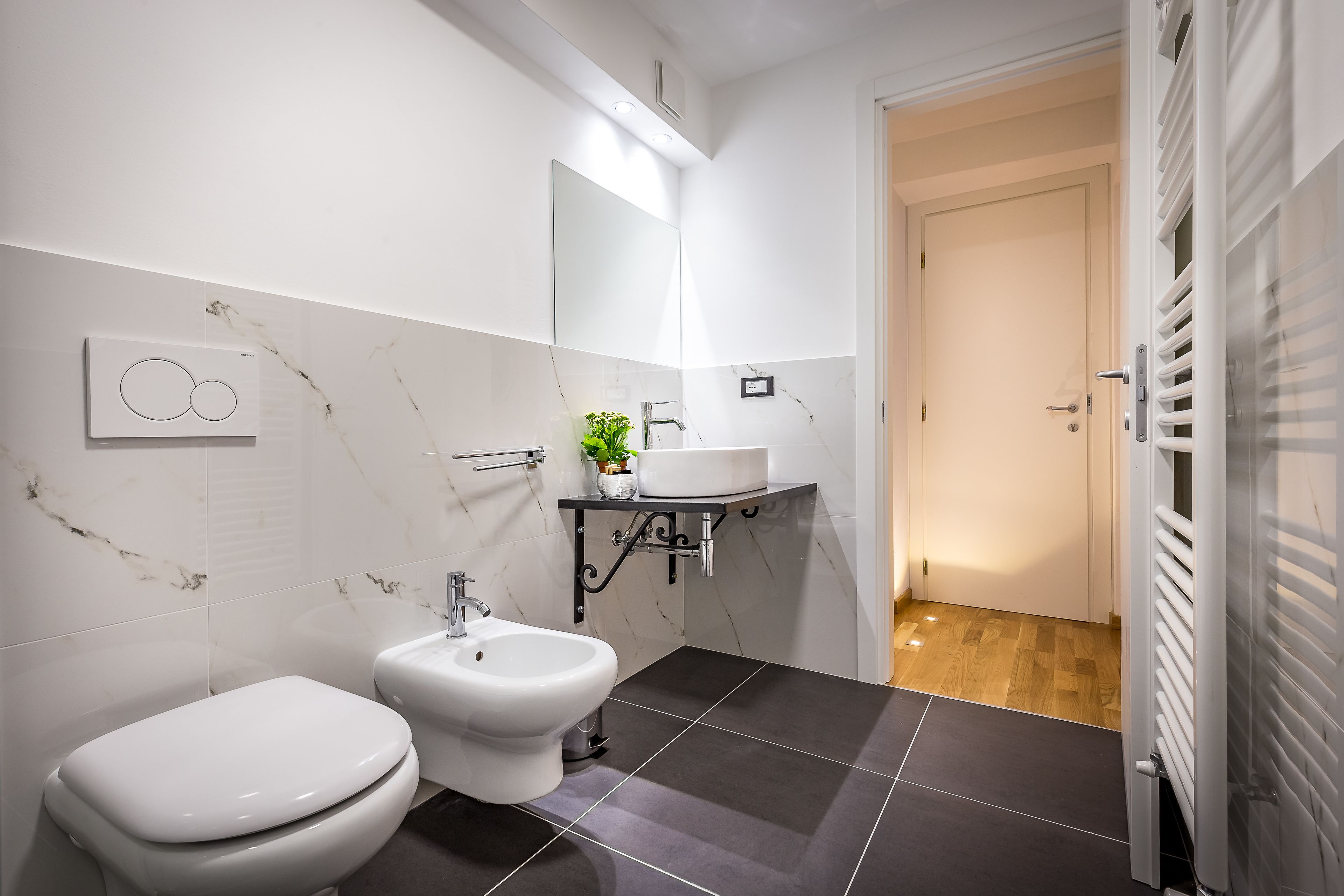 Bathroom | Shower, hair dryer, bidet, towels