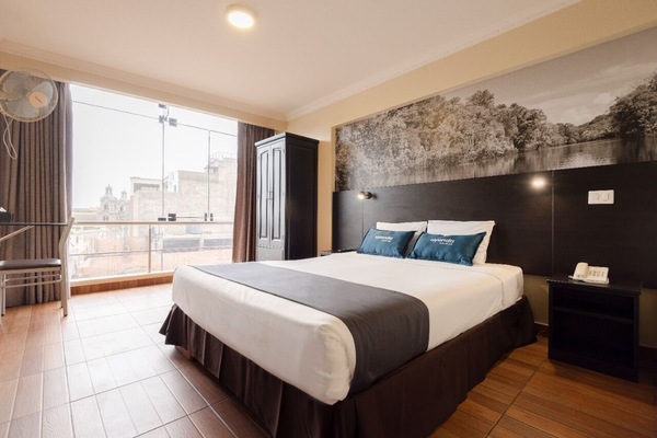 Wifi gratis y ropa de cama