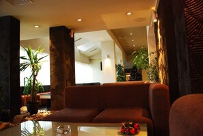 Lobby sitting area - Olymp Hotel (Bansko)