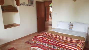 Standard Room | Desk, iron/ironing board, free WiFi, bed sheets