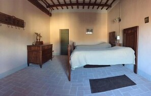 Room - A Palazzo (Pergola)