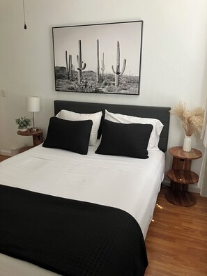 3 bedrooms, desk, iron/ironing board, WiFi