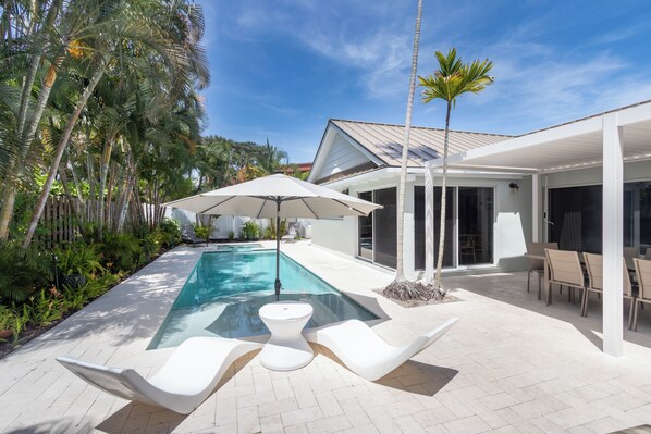 屋外プール、温水プール