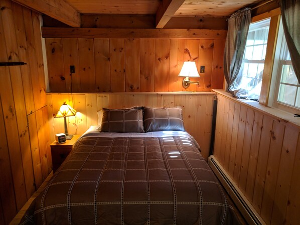 3 habitaciones, escritorio, wifi gratis y ropa de cama