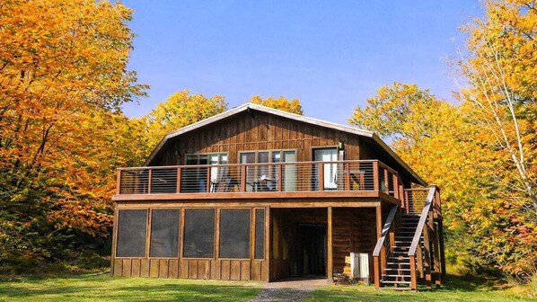 Exterior - Shangri Lodge - Beautiful Home with Game Room and (La Pointe)