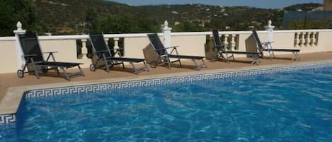 Piscine extérieure, piscine chauffée