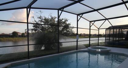 Lakeside Villa - Highend Luxury & Elegance near Disney w/South Facing Pool/Spa