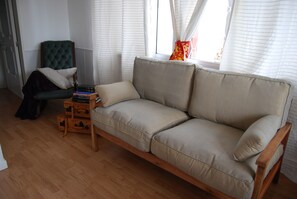 Living area - Garden View Apartment (Funchal)