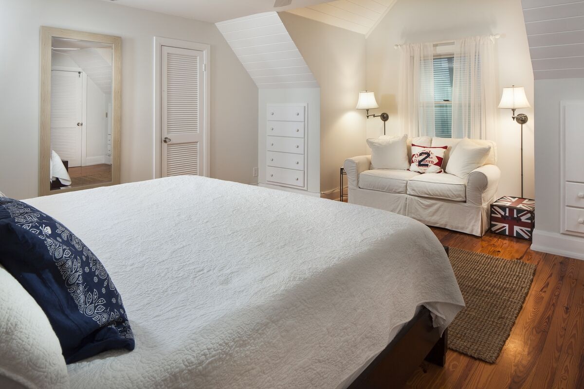 Photo 10 of Royal Palm Cottage - Walk to Beach and Fifth Ave