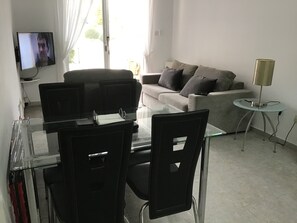 Smart TV, books