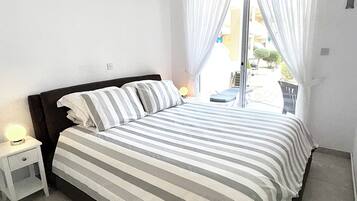 1 bedroom, iron/ironing board, travel crib, free WiFi