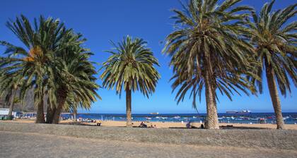 LUXURIOUS ROOF TERRACE