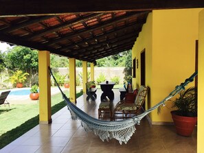 Terrace/patio - Charming beach house with private pool, land of 8500m2 of Mata Atlantica (Ilheus)