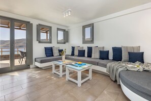 Televisión de pantalla plana