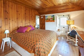 3 chambres, fer et planche à repasser, Wi-Fi, draps fournis