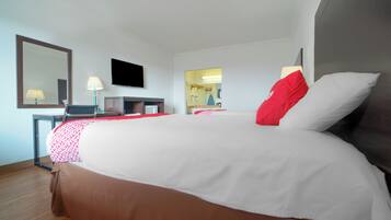 Room, 2 Queen Beds | Desk, iron/ironing board, free WiFi