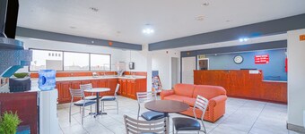 โอโย โฮเทล คิงส์วิลล์ ไฮเวย์ 77