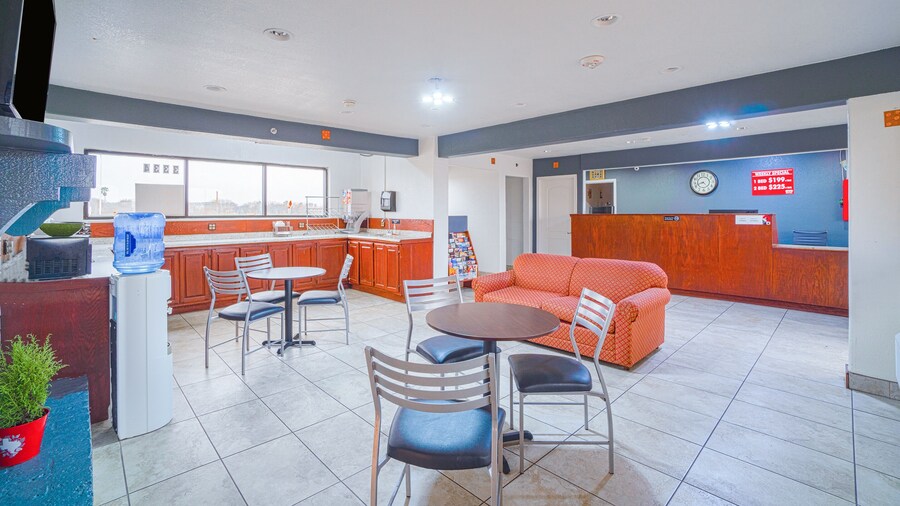 OYO Hotel Kingsville Hwy 77