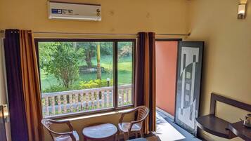Luxury Double Room, 1 King Bed, Smoking, Garden View | Memory-foam beds, desk, laptop workspace, blackout curtains