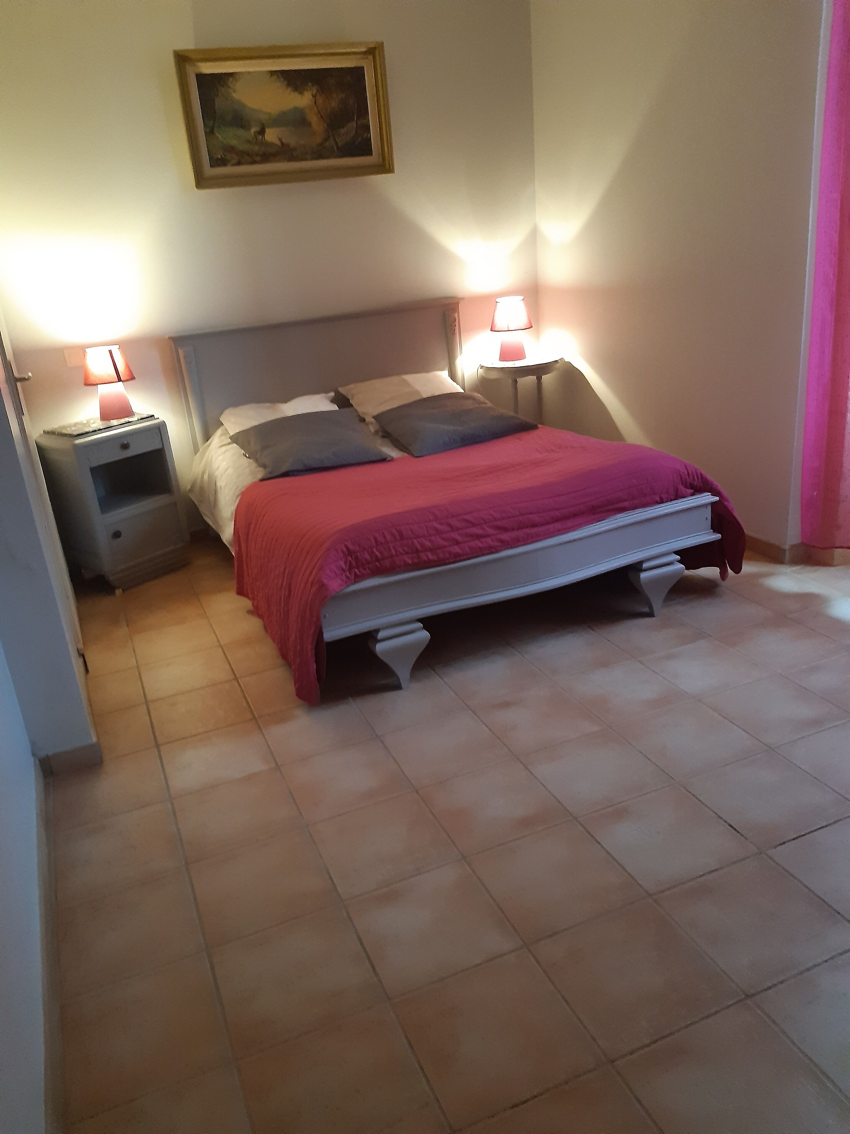 4 Schlafzimmer, Bügeleisen/Bügelbrett, kostenloses WLAN, Bettwäsche