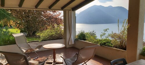 Private villa with breathtaking view of Lake Iseo - Sulzano
