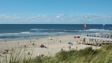 Nær stranden