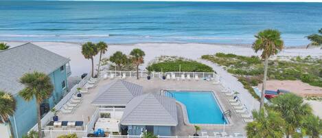 屋外プール、温水プール