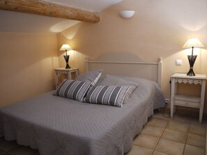 5 habitaciones, wifi, ropa de cama y acceso para silla de ruedas 