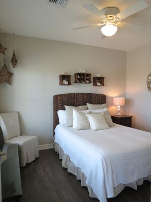 4 bedrooms, iron/ironing board, WiFi, bed sheets - Why Rent The Rest When You Can Have The Best? (Port Aransas)
