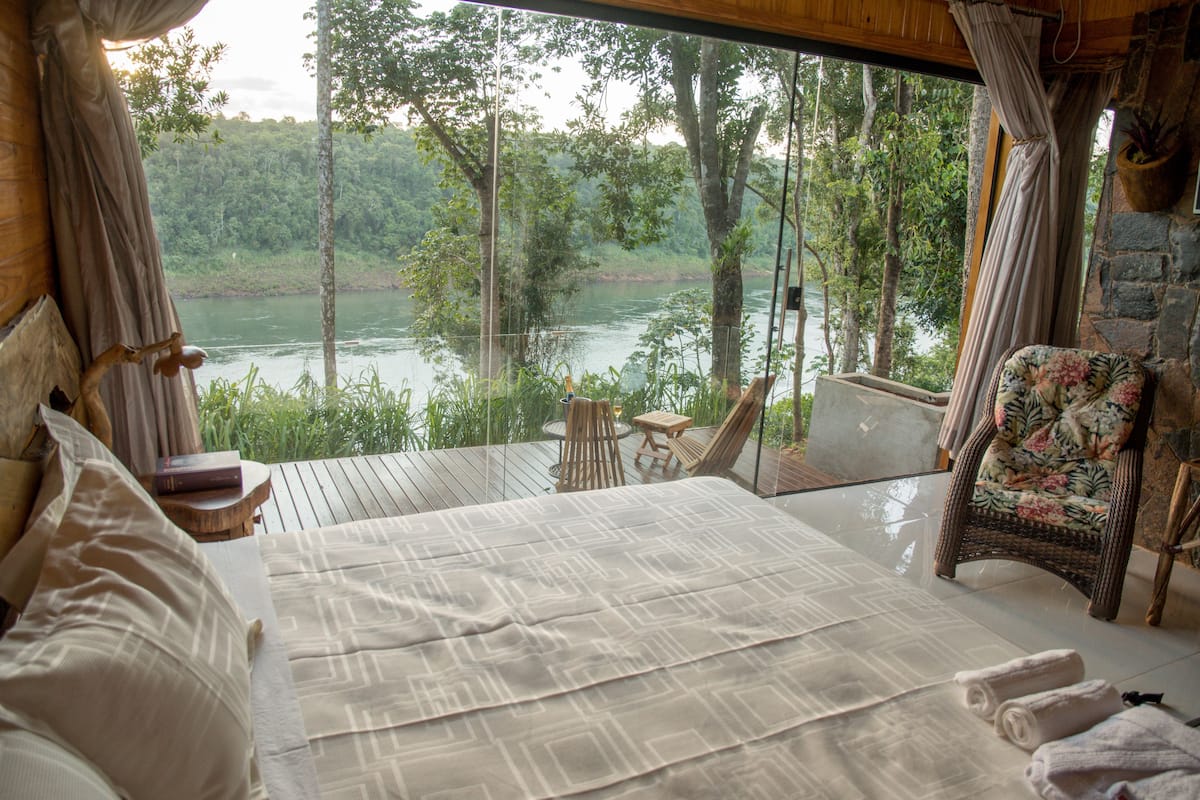 down duvets, memory-foam beds, minibar, blackout curtains