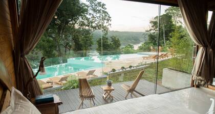 Tupa Lodge selva y río