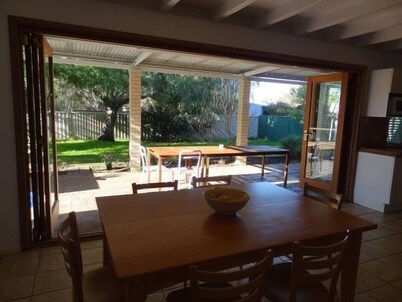 Dunsborough - "Peppermints" 181 Naturaliste Terrace