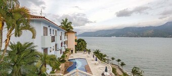 VENEZ À CETTE OASIS DE PLAISIR!  VUE PARADISIAQUE DE LA MER!  MEILLEURE VALEUR!