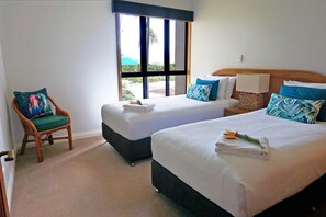 2 bedrooms, iron/ironing board, WiFi, bed sheets