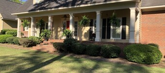 The House with the Barn Guest House