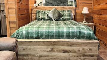 1 bedroom, desk, iron/ironing board, free WiFi