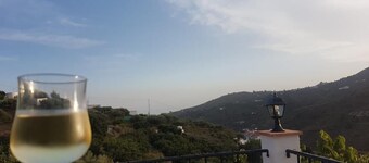 Torrox campo, country house peaceful location, 10 mins drive from Torrox town