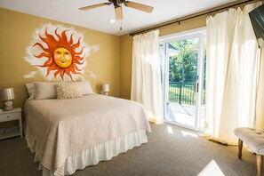 5 slaapkamers, een strijkplank/strijkijzer, reisbedje, gratis wifi