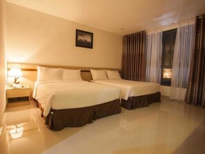 Minibar, desk, free WiFi - Melody Hotel (Nha Trang)
