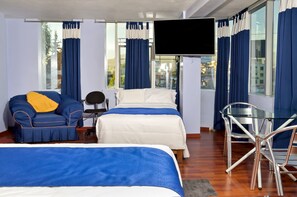 Chambre Triple, 1 chambre, vue ville | Vue de la chambre