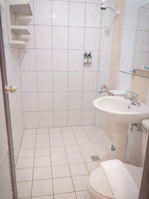 Dusche im Bad