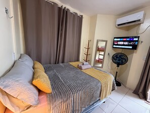 1 bedroom, blackout curtains, free WiFi, bed sheets