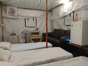 Literie de qualité supérieure, coffres-forts dans les chambres, bureau