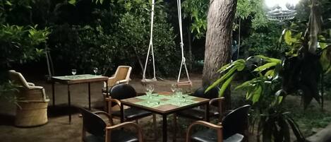 Tente Luxe, 1 chambre, salle de bains privée, vue jardin | Vue sur le jardin