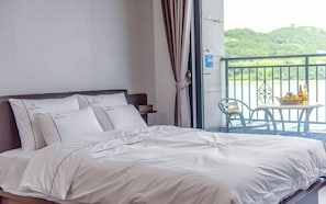Double Room (B) - Ondadoro Hostel (Yeosu)